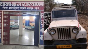 खदान से कबाड़ चोरी करने वाला गिरोह चढ़ा पुलिस के हत्थे, पिकअप समेत 5 आरोपी गिरफ्तार