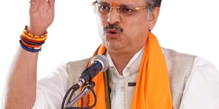 माँ गंगा पर टिप्पणी को लेकर सपा प्रमुख पर विधायक डॉ. राजेश्वर सिंह का तीखा प्रहार