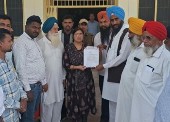 “वादे पूरे करो!” बाजपुर में किसानों का अल्टीमेटम, धामी सरकार पर फूटा गुस्सा