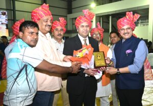 रेसलिंग गोल्ड कप 2026 में दिखा दम! डॉ. राजेश्वर सिंह ने दिए ₹5 लाख, विदेशी पहलवान भी शामिल