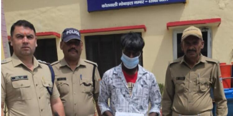 बाजपुर में पुलिस का एक्शन! शातिर अपराधी तमंचे और कारतूस के साथ गिरफ्तार