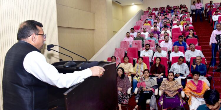 सूचना विभाग में मिशन कर्मयोगी साधना सप्ताह का हुआ शुभारम्भ