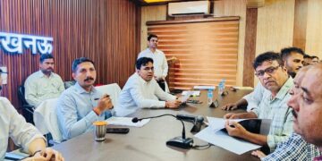 लखनऊ में 521 शिकायतें पहुंचीं समाधान दिवस में, मौके पर ही निपटे 102 मामले