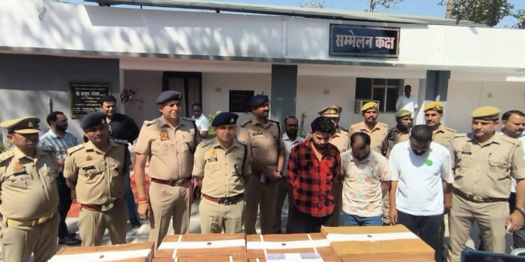 रामपुर पुलिस का बड़ा खुलासा: 15 लाख की कोडीनयुक्त कफ सिरप बरामद, तीन आरोपी गिरफ्तार