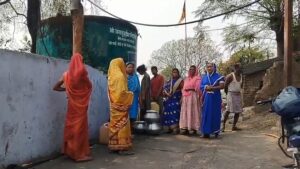 चिरमिरी में पानी संकट गहराया: हल्दीबाड़ी समेत कई वार्डों में सप्लाई बाधित, आंदोलन की तैयारी