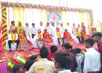 रायबरेली: धूमधाम से संपन्न हुआ सामूहिक विवाह, वैदिक मंत्रोच्चार के बीच पांच जोड़े बने जीवनसाथी