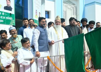 लखनऊ से हज-2026 की पहली उड़ान रवाना, 427 यात्री पहुंचे मक्का के सफर पर