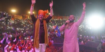 सरोजनीनगर में 15 हजार की भीड़, कन्हैया मित्तल के भजनों पर झूमे श्रद्धालु