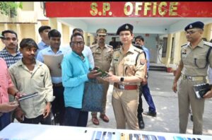 महराजगंज पुलिस का बड़ा एक्शन: 101 मोबाइल बरामद, लोगों को मिली राहत