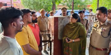 रायबरेली में गंगा में डूबने से 3 की मौत, डीएम-एसपी ने परिजनों से की मुलाकात