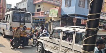 बृजमनगंज में जाम से हाहाकार, अतिक्रमण हटाने की तैयारी तेज