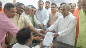 महराजगंज के शिवेंद्र सिंह बने यूपी कॉपरेटिव यूनियन के अध्यक्ष, समर्थकों में जश्न