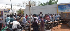 बृजमनगंज में BPCL पेट्रोल पंप पर अनियमितता के आरोप, ग्रामीणों में आक्रोश