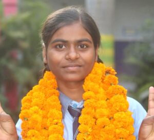 रायबरेली भर में छात्र छात्राओं में रहा उत्साह, बालिकाएं फिर रही आगे