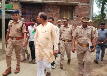 देवर की बारात के बाद विवाहिता की संदिग्ध मौत, पति हिरासत में