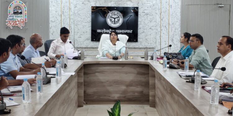 रायबरेली में रबी खरीद की समीक्षा बैठक, सरनीत कौर ब्रोका ने दिए सख्त निर्देश