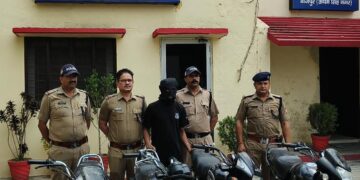 उधमसिंह नगर में वाहन चोर गिरफ्तार, बाजपुर पुलिस ने बरामद कीं चोरी की 4 बाइक