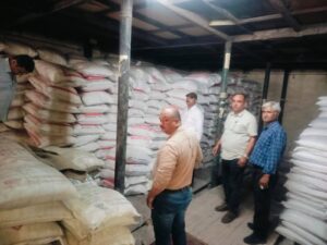 उधमसिंह नगर में यूरिया की कालाबाजारी रोकने को प्लाईवुड फैक्टरियों पर छापा