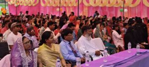 आलमाइटी स्कूल में मदर्स डे समारोह, बच्चों ने गीत-नृत्य से मां को किया नमन