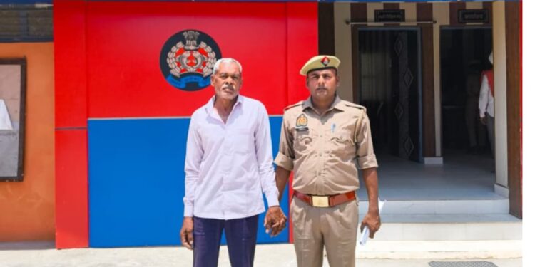 महराजगंज में दहेज अधिनियम के आरोपी को पुलिस ने किया गिरफ्तार