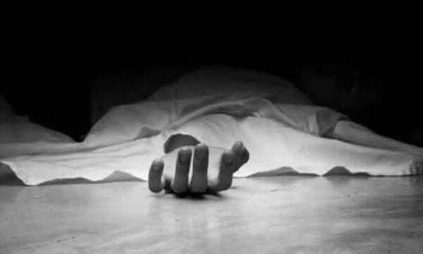 दिल्ली के स्कूल में 12वीं की छात्रा ने की आत्महत्या, गार्ड रूम के पास जली हालत में मिली