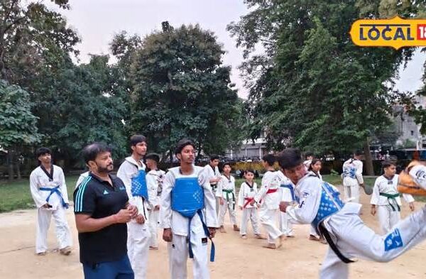 गोंडा के प्रत्युष 15 हजार बच्चों को दे चुके हैं फ्री सेल्फ डिफेंस की ...