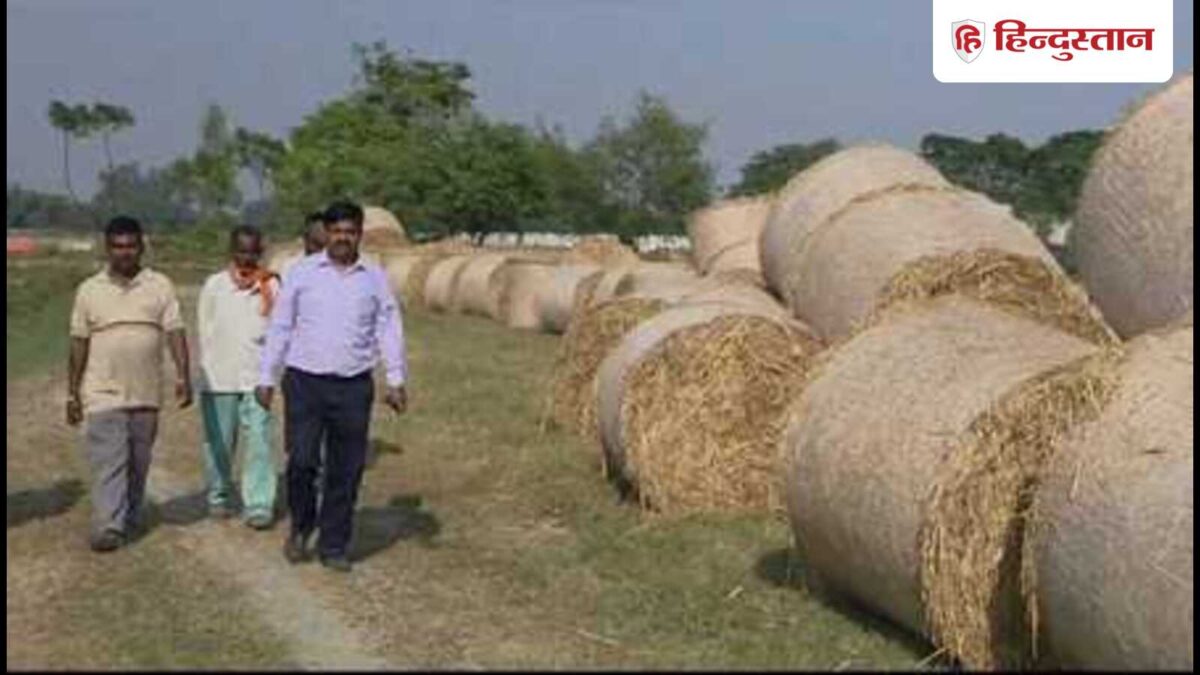 Barabanki News: पराली प्रबंधन से मिट्टी की उर्वरता व पर्यावरण को बचाएं किसान