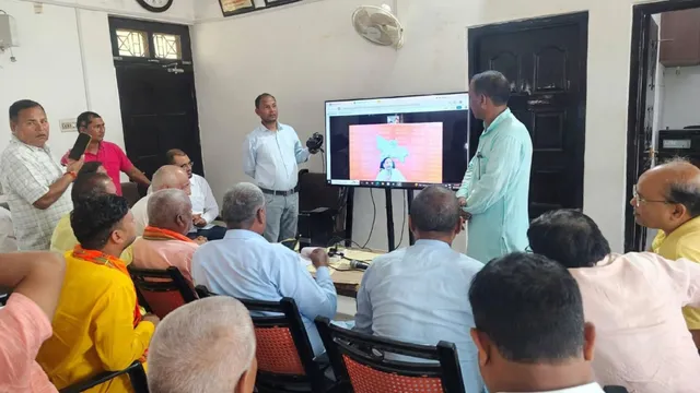 यूपी बीजेपी अध्यक्ष पंकज चौधरी ने सुनी जनता की समस्याएं, हर शनिवार होगी जनसुनवाई