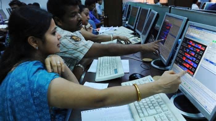 Share Market News: शेयर बाजार ग्रीन में खुला... देखते-देखते हुआ धड़ाम, Sensex-Nifty में सुस्ती के पीछे ये कारण
