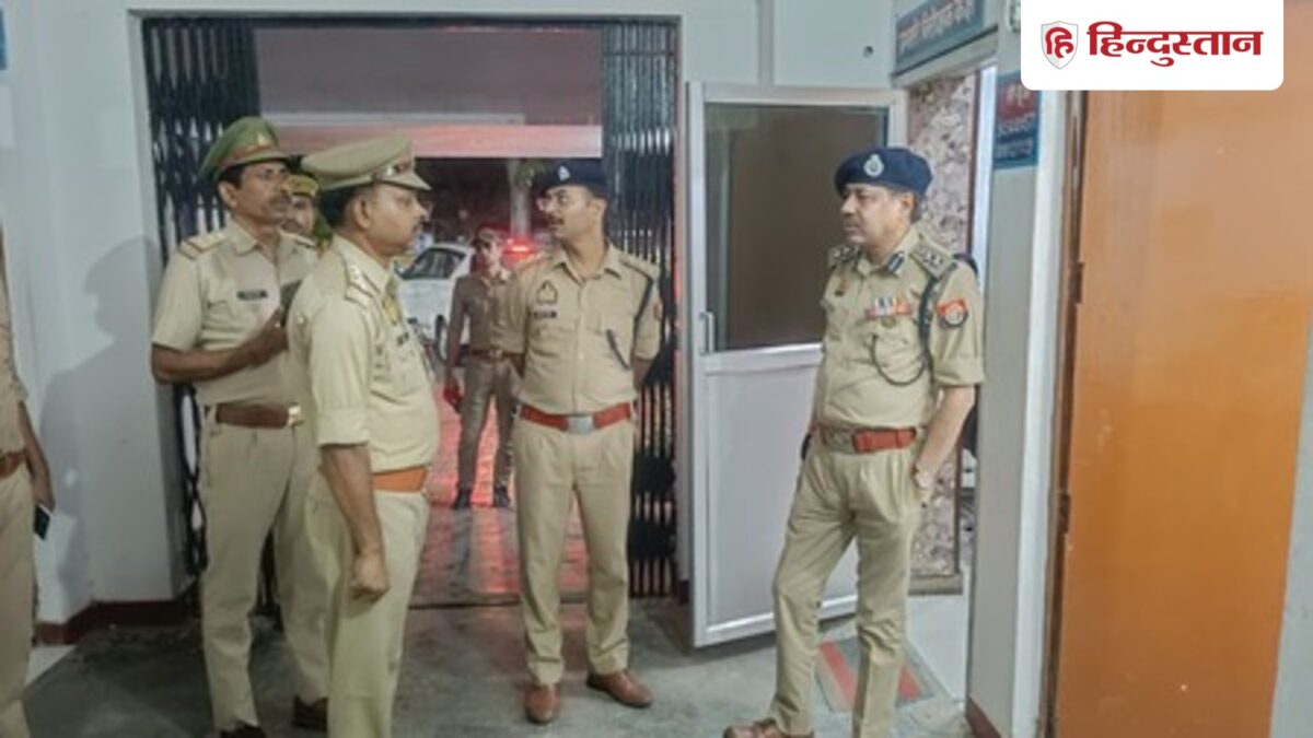 Unnao News: एसपी ने सोहरामऊ और पुरवा थाने का किया औचक निरीक्षण